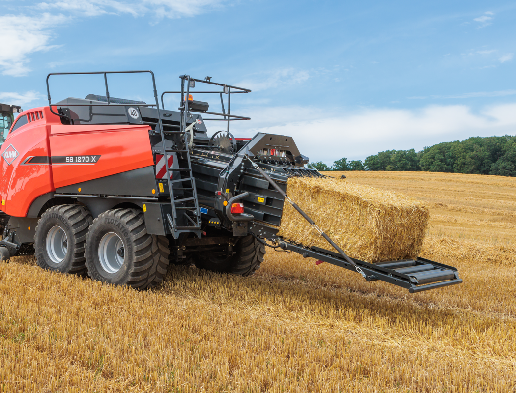 Kuhn SB 1290 X balya makinesi
