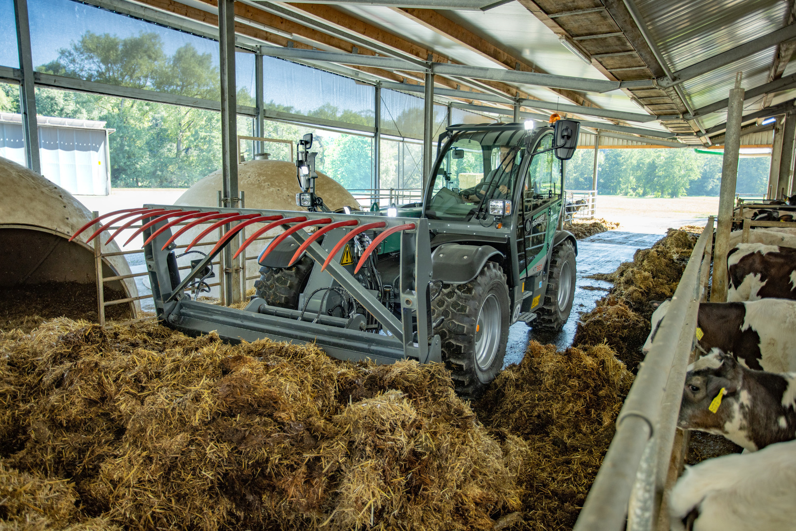 Kramer telehandler kt357