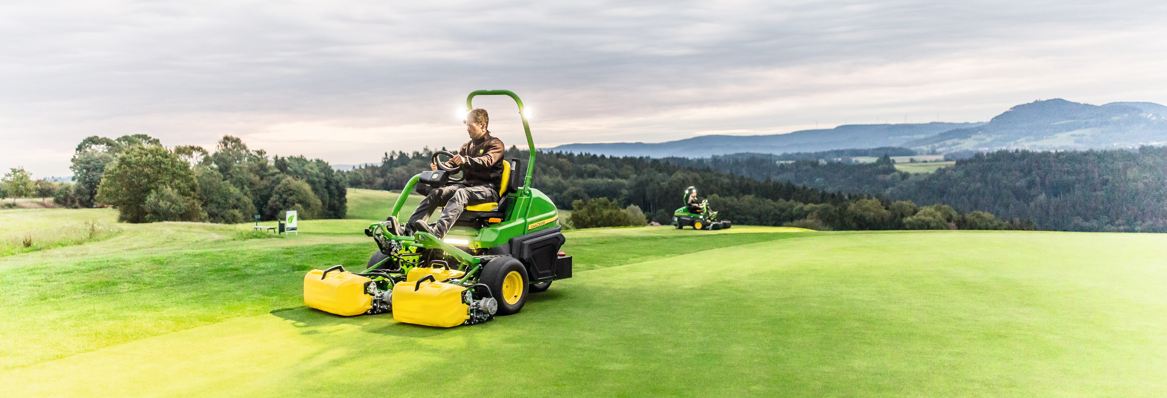 John Deere Çim
