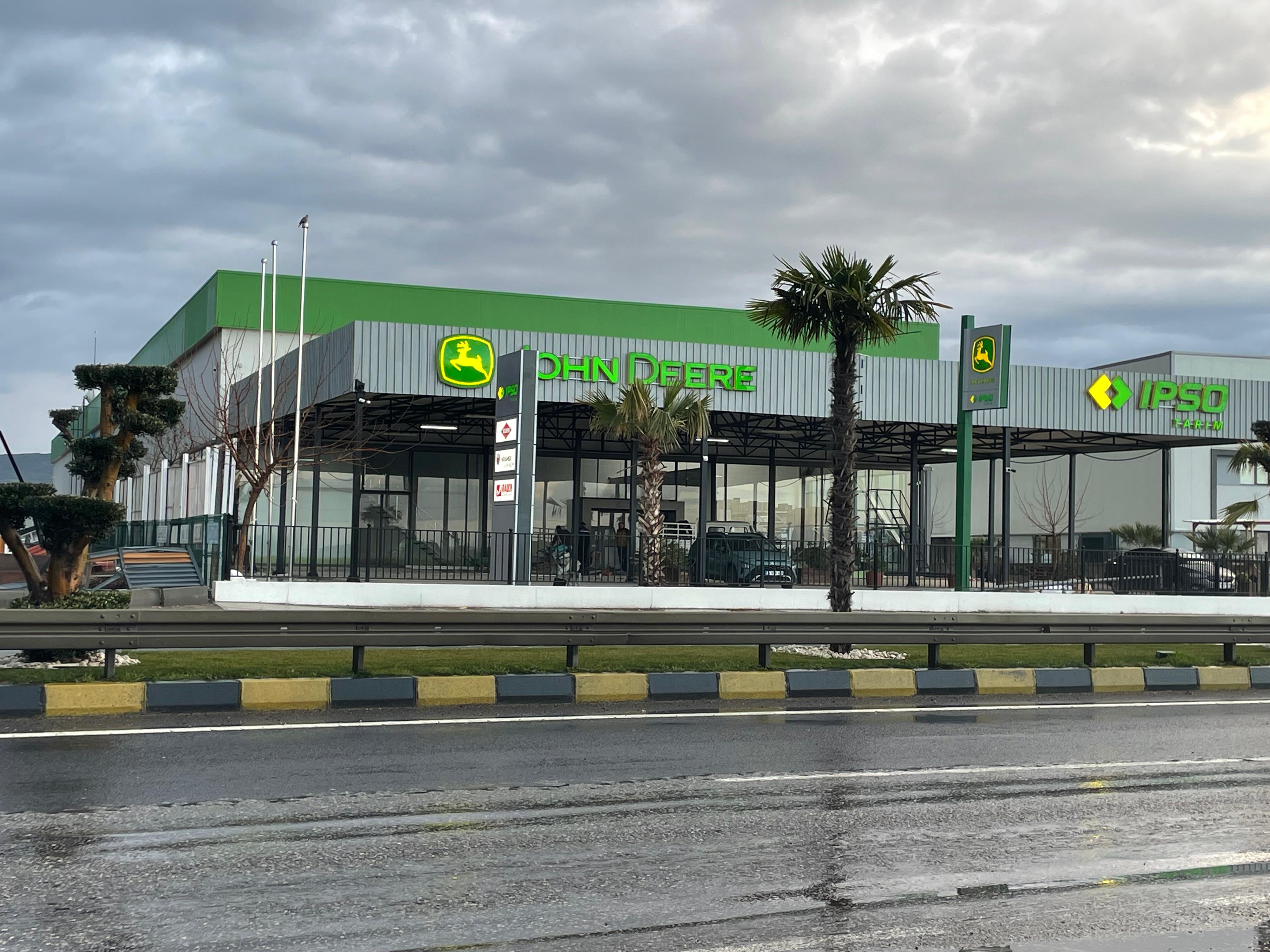 IPSO, ALMANYA’DA İKİ BÜYÜK JOHN DEERE BAYİSİNİ SATIN ALARAK AVRUPA’NIN EN BÜYÜK JOHN DEERE BAYİSİ OLDU